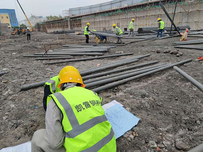 浏阳螺栓球网架结构